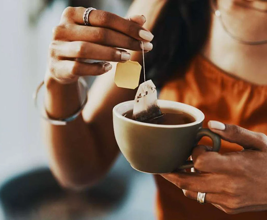 6 HEALTH BENEFITS OF DRINKING BLACK TEA